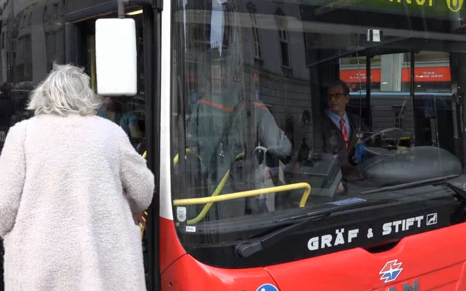 Busfahrer begeistert die Wiener Öffi-Fahrer 