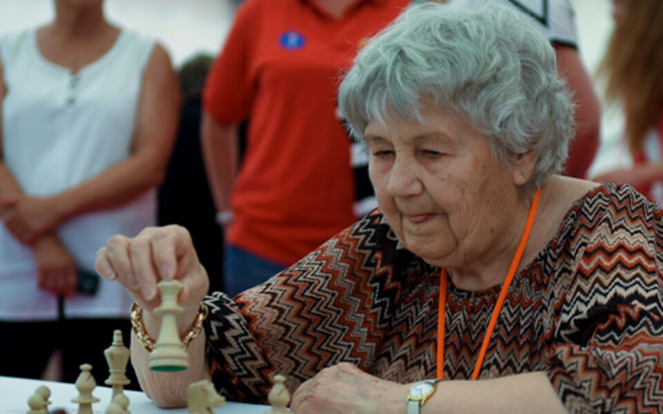 Schach-Oma stellt Weltrekord auf