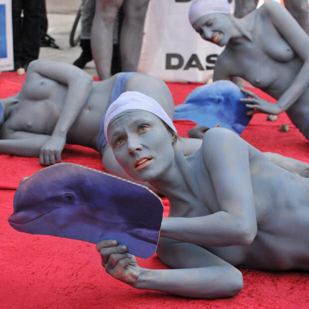 Nackt-Protest bei Eiseskälte