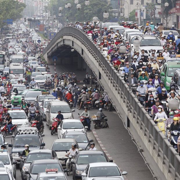 Rush-Hour in Vietnams Hauptstadt Hanoi