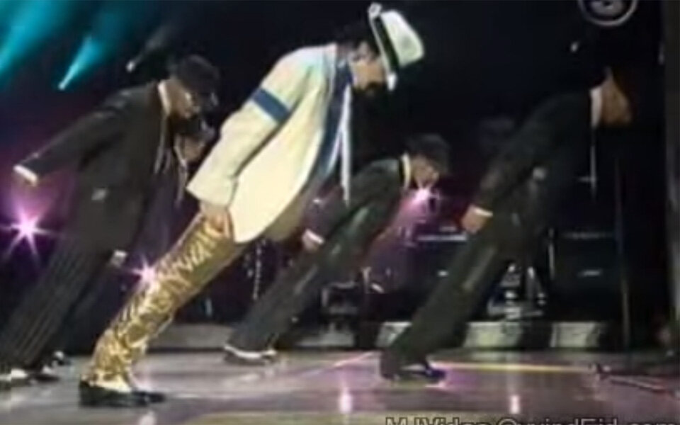 Wie schafft Michael Jackson diesen irren Move?