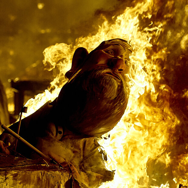 Der Schutzpatron der Zimmerleute, St. Josef, wird in Valencia mit viel Feuer gefeiert